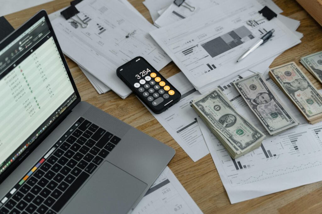How Introducing Brokers and Affiliates Can Earn Lifetime Commissions